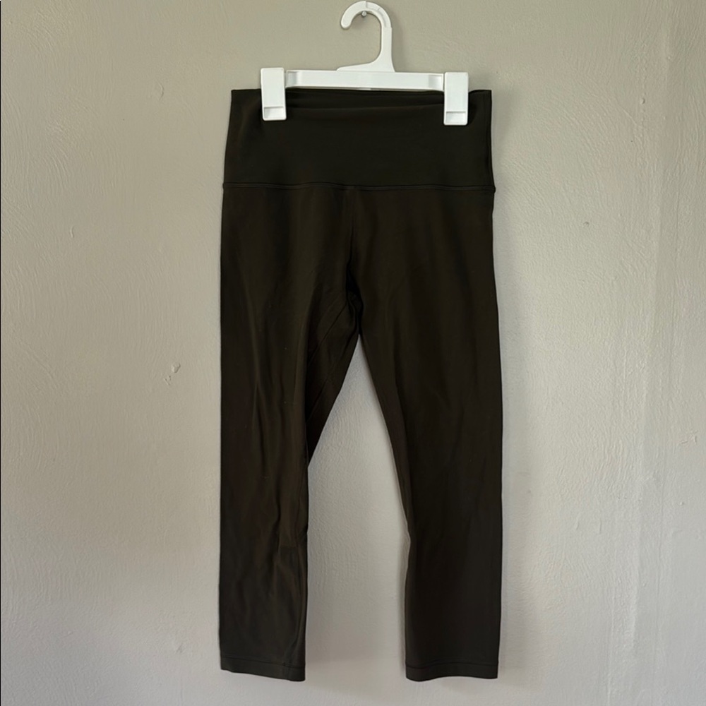 Lululemon olive green crop aligns size 4